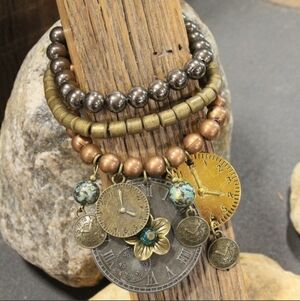 NEW It's 5 O'clock Somewhere Bracelet Set